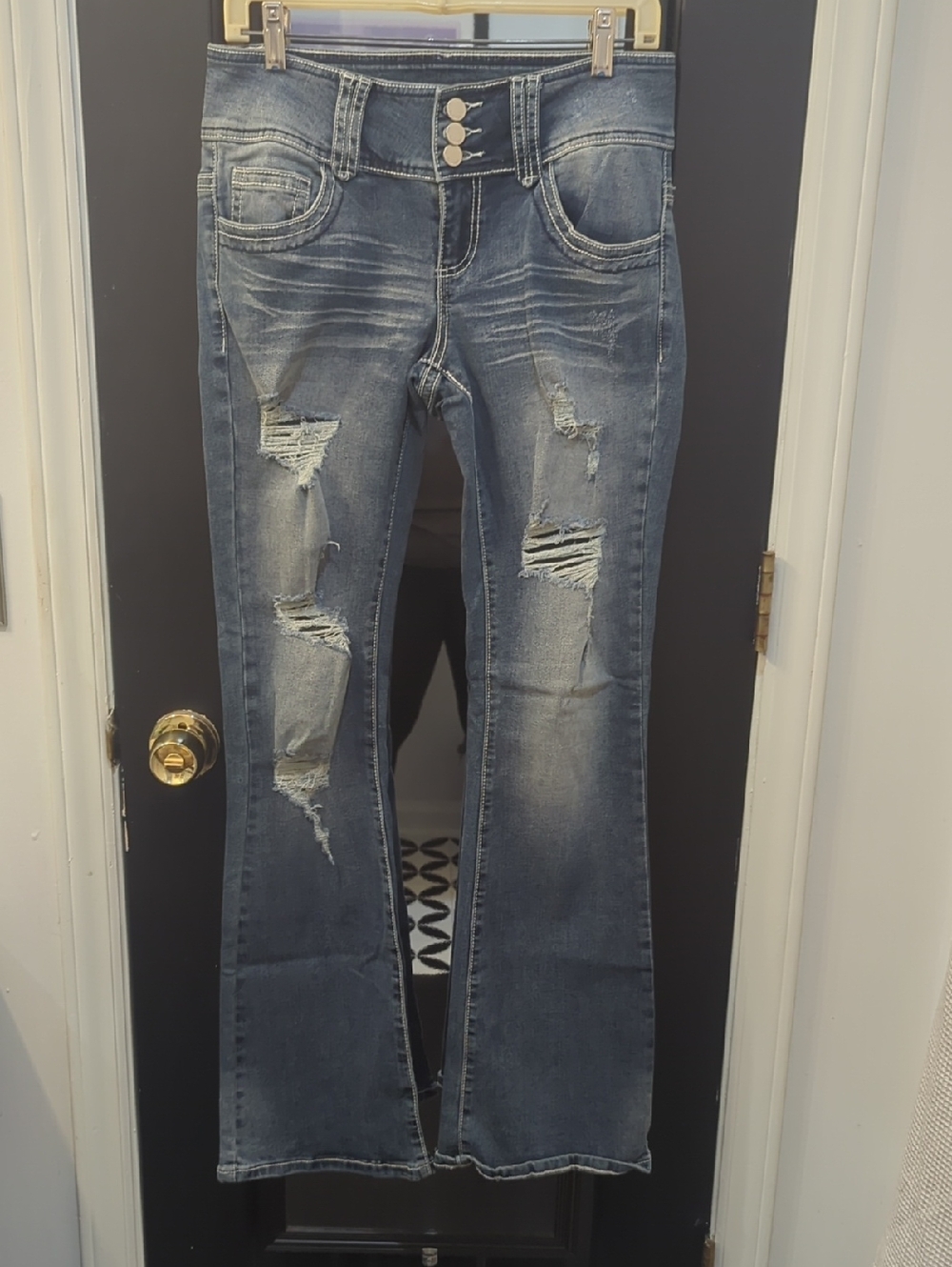 Distressed Flare Jeans - Blue